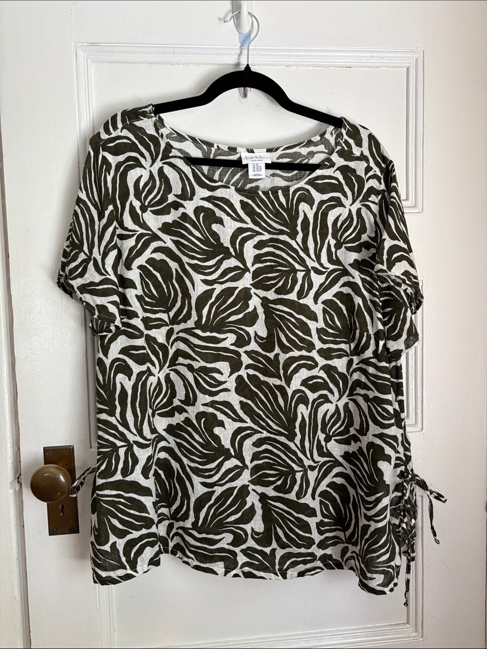 100% Linen Dark Green&White Floral Top